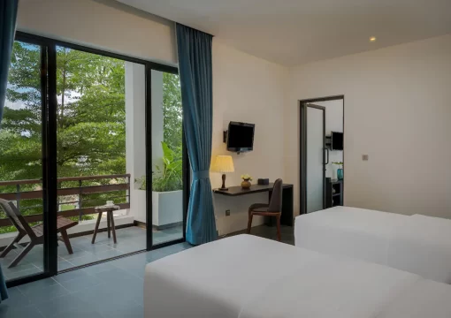 Deluxe Family Suite