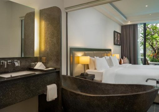Deluxe Double or Twin Room with Pool View