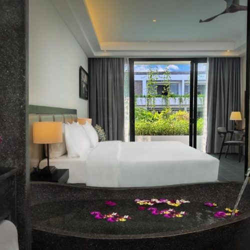 Deluxe Double or Twin Room with Pool View